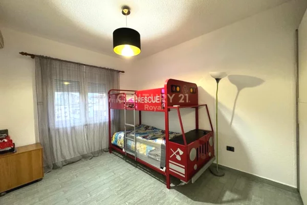 Shtepi me qera Apartament ne Tirane, 2+1, Mobilimi E mobiluar, Pagesa 1,000  Euro.