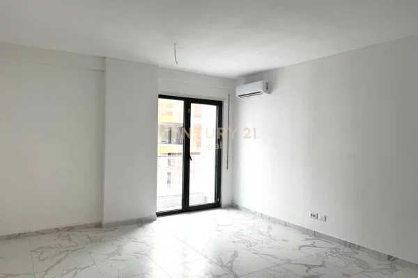 Shtepi me qera 2+1 ne Tirane - 550 Euro