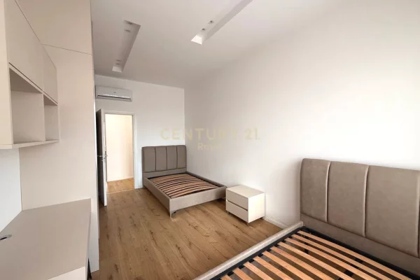 Shtepi me qera Apartament ne Tirane, 2+1, Mobilimi E mobiluar, Pagesa 950  Euro.
