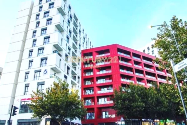 Ambiente Commerciale in Vendita 1+1 a Tirana - 1,200,000 Euro