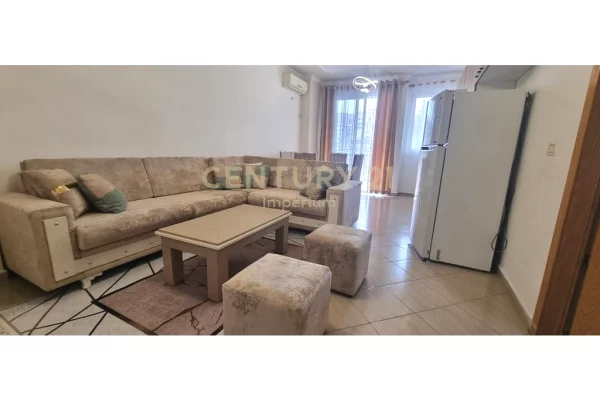 Shtepi me qera 2+1 ne Tirane - 500 Euro