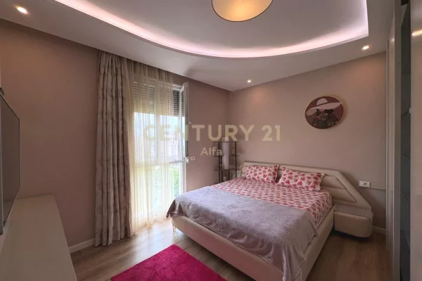 Shtepi me qera Apartament ne Tirane, 2+1, Mobilimi E mobiluar, Pagesa 700  Euro.