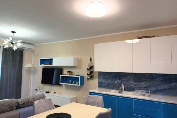 Jepet me qira apartament 1+1 në Lungomare, vijë e dytë!