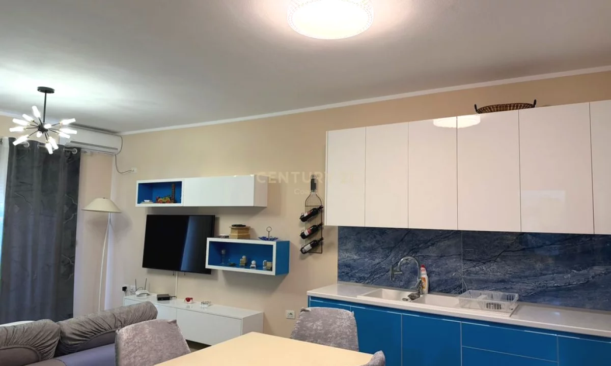 Shtepi me qera Apartament ne Vlore, 1+1, Mobilimi E mobiluar, Pagesa 500  Euro.