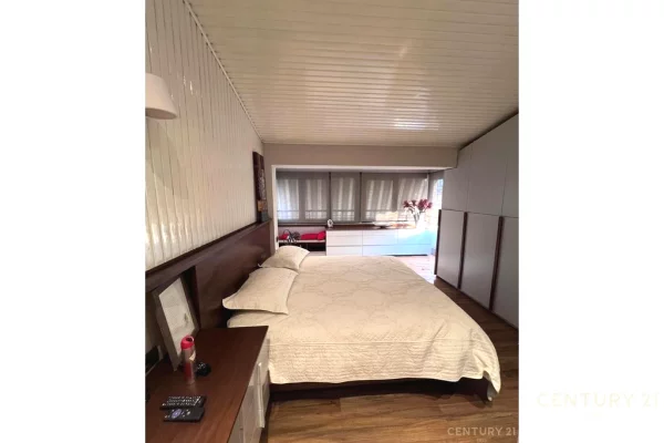 Shtepi me qera Apartament ne Tirane, 3+1, Mobilimi E mobiluar, Pagesa 2,500  Euro.