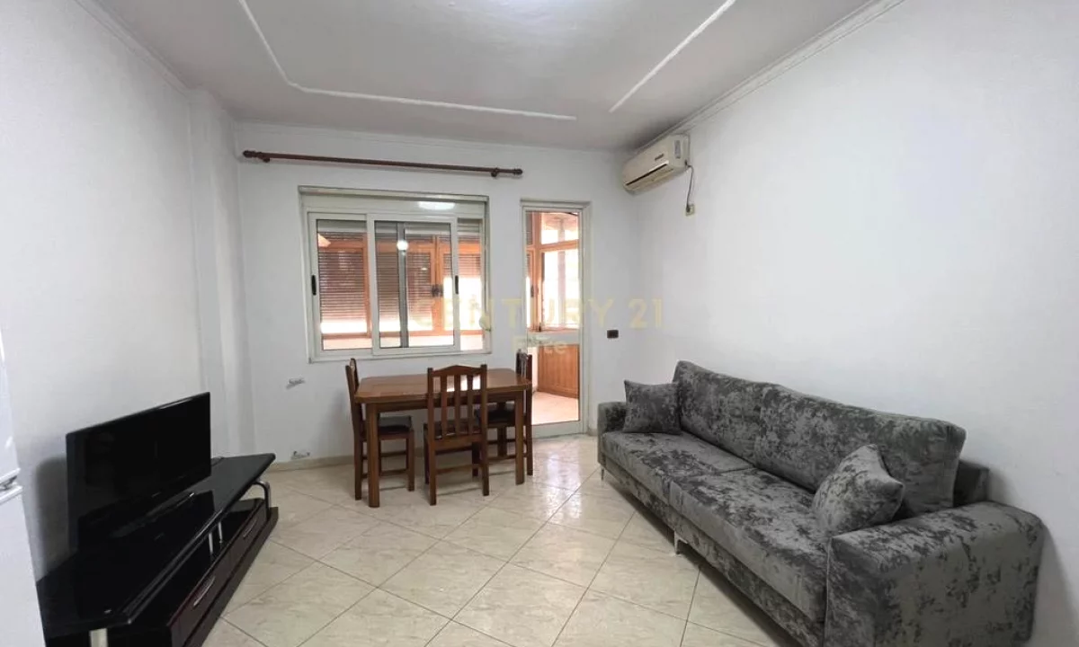 Shtepi me qera Apartament ne Tirane, 1+1, Mobilimi E mobiluar, Pagesa 450  Euro.