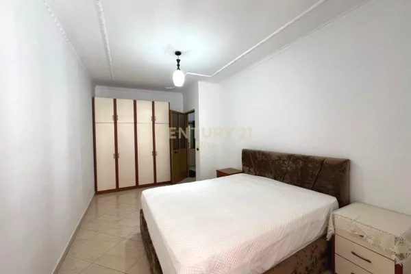 Shtepi me qera Apartament ne Tirane, 1+1, Mobilimi E mobiluar, Pagesa 450  Euro.