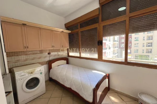 Shtepi me qera Apartament ne Tirane, 1+1, Mobilimi E mobiluar, Pagesa 450  Euro.