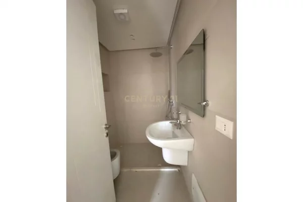 Shtepi me qera Apartament ne Tirane, 1+1, Mobilimi Bosh, pa mobiluar, Pagesa 400  Euro.