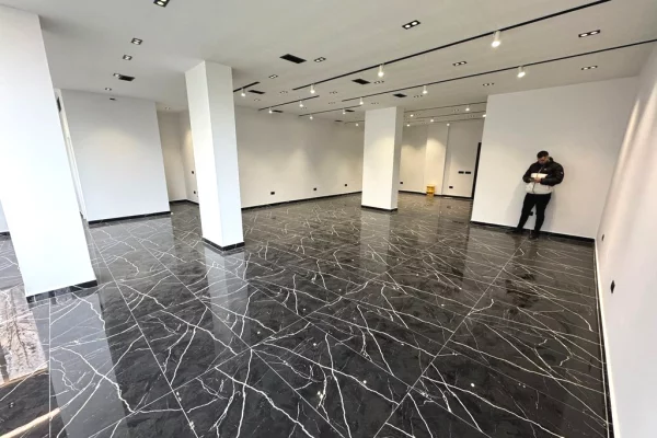 Ambient biznesi me qera 1+1 ne Tirane - 1,400 Euro