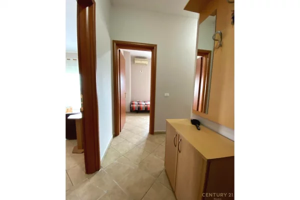 Shtepi me qera Apartament ne Tirane, 2+1, Mobilimi E mobiluar, Pagesa 650  Euro.