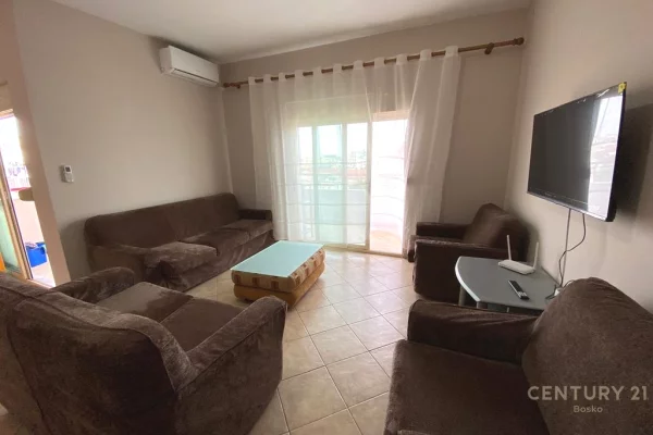 Shtepi me qera Apartament ne Tirane, 2+1, Mobilimi E mobiluar, Pagesa 650  Euro.