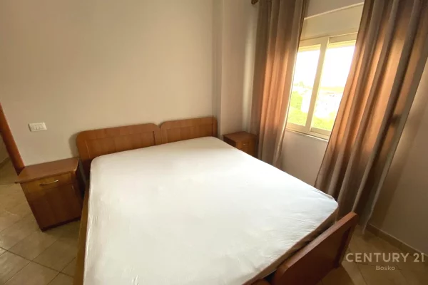 Shtepi me qera Apartament ne Tirane, 2+1, Mobilimi E mobiluar, Pagesa 650  Euro.