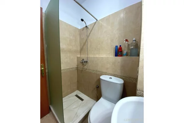 Shtepi me qera Apartament ne Tirane, 2+1, Mobilimi E mobiluar, Pagesa 650  Euro.