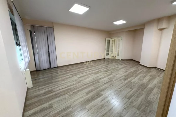 Shtepi me qera 3+1 ne Tirane - 1,500 Euro