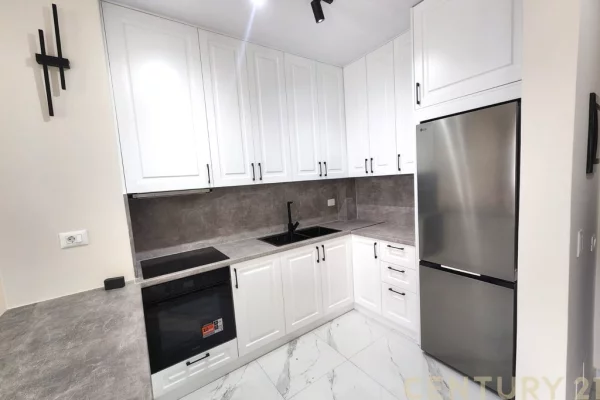 Shtepi me qera Apartament ne Tirane, 2+1, Mobilimi E mobiluar, Pagesa 750  Euro.