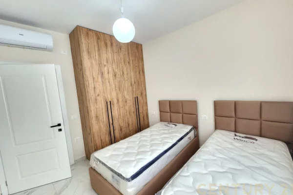 Shtepi me qera Apartament ne Tirane, 2+1, Mobilimi E mobiluar, Pagesa 750  Euro.