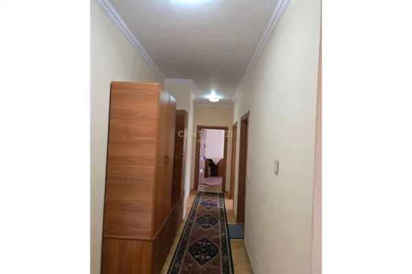 Shtepi me qera Apartament ne Tirane, 2+1, Mobilimi E mobiluar, Pagesa 600  Euro.