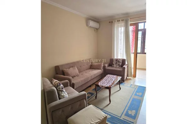 Shtepi me qera Apartament ne Tirane, 2+1, Mobilimi E mobiluar, Pagesa 600  Euro.