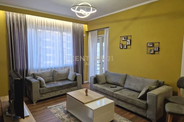 Shtepi me qera Apartament ne Tirane, 2+1, Mobilimi E mobiluar, Pagesa 650  Euro.