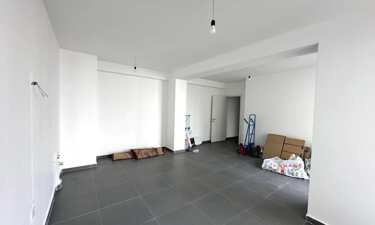 Shtepi me qera Apartament ne Tirane, 3+1, Mobilimi E mobiluar, Pagesa 500  Euro.