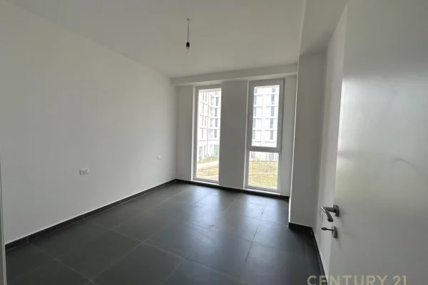 Shtepi me qera Apartament ne Tirane, 3+1, Mobilimi E mobiluar, Pagesa 500  Euro.