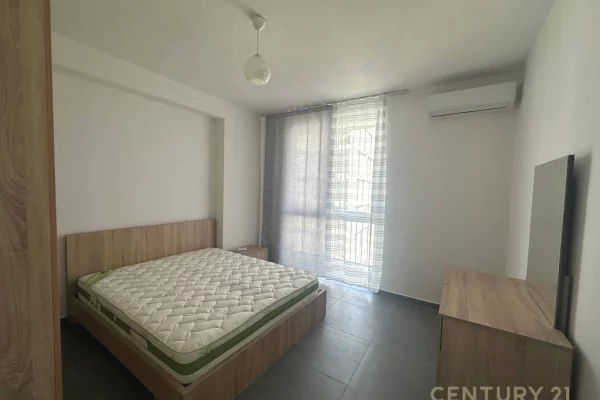 Shtepi me qera Apartament ne Tirane, 3+1, Mobilimi E mobiluar, Pagesa 650  Euro.