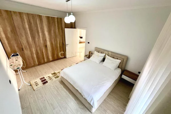 Shtepi me qera Apartament ne Tirane, 2+1, Mobilimi E mobiluar, Pagesa 950  Euro.