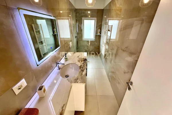 Shtepi me qera Apartament ne Tirane, 2+1, Mobilimi E mobiluar, Pagesa 950  Euro.