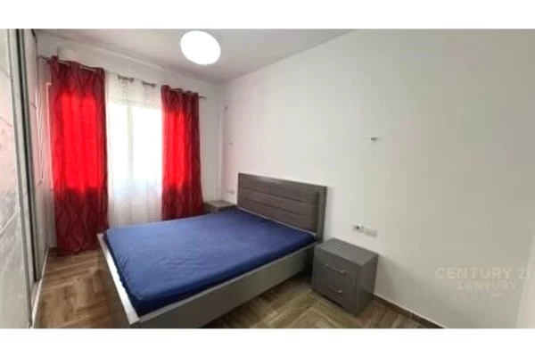 Shtepi me qera Apartament ne Tirane, 1+1, Mobilimi E mobiluar, Pagesa 500  Euro.