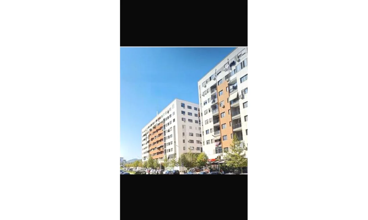 Ambient Komercial kat 0 per qira ne Astir .