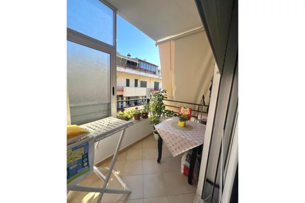 Shtepi ne shitje Apartament ne Tirane, 1+1, Mobilimi E mobiluar, Pagesa 170,000  Euro.
