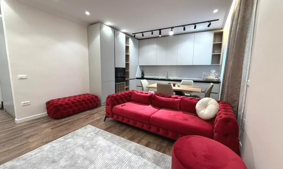 Shtepi ne shitje Apartament ne Tirane, 1+1, Mobilimi E mobiluar, Pagesa 260,000  Euro.