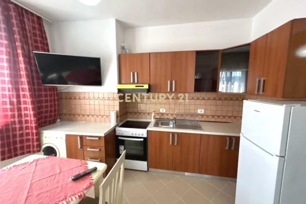 Shtepi me qera 2+1 ne Tirane - 480 Euro
