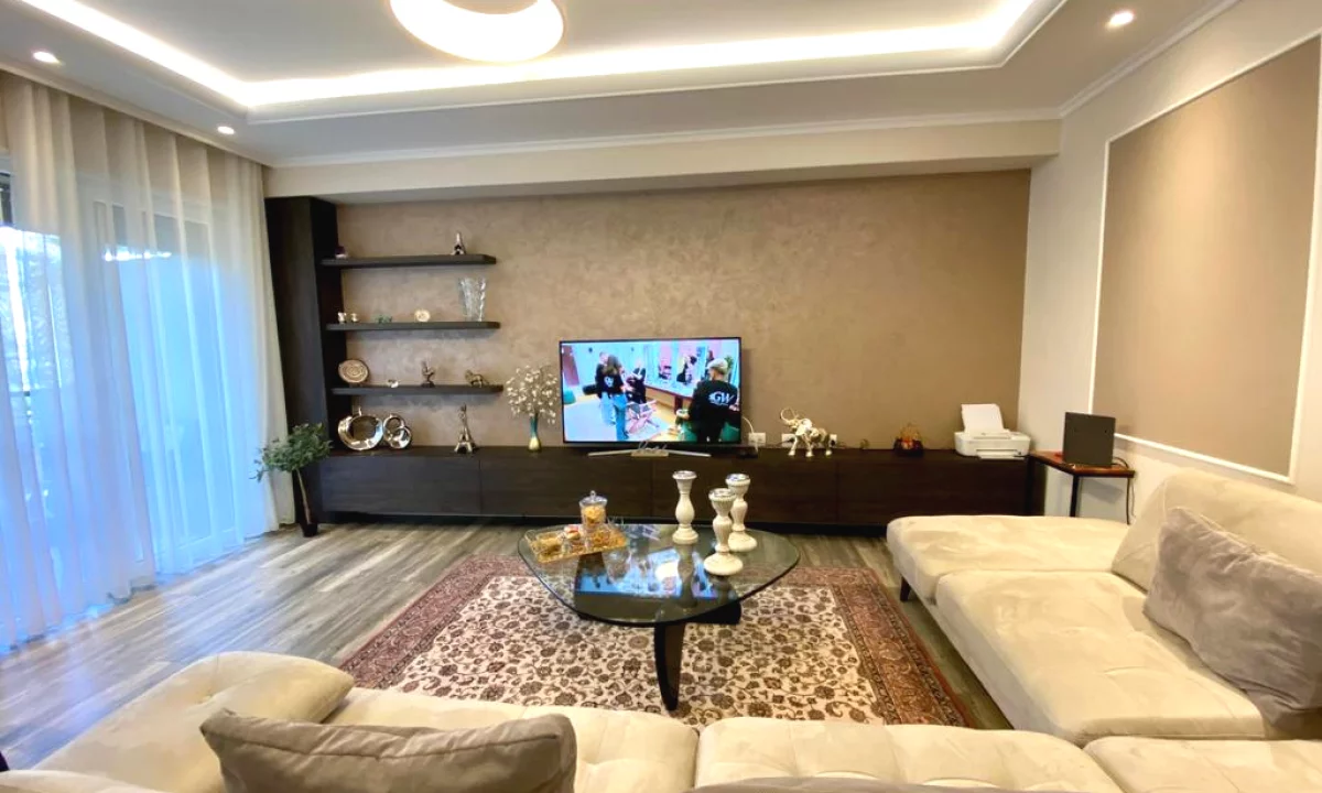 Shtepi me qera Apartament ne Tirane, 2+1, Mobilimi E mobiluar, Pagesa 1,500  Euro.