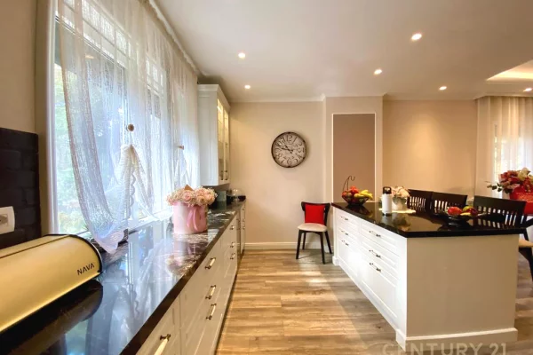 Shtepi me qera Apartament ne Tirane, 2+1, Mobilimi E mobiluar, Pagesa 1,500  Euro.