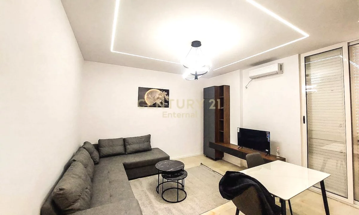 Shtepi me qera Apartament ne Tirane, 1+1, Mobilimi E mobiluar, Pagesa 500  Euro.