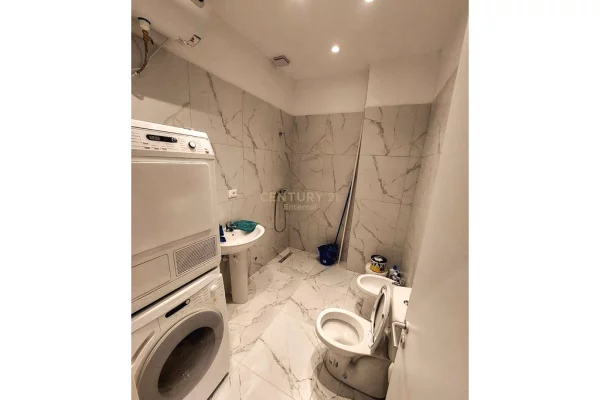 Shtepi me qera Apartament ne Tirane, 1+1, Mobilimi E mobiluar, Pagesa 500  Euro.