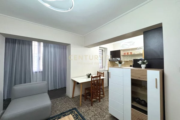 Shtepi me qera Apartament ne Tirane, 1+1, Mobilimi E mobiluar, Pagesa 500  Euro.