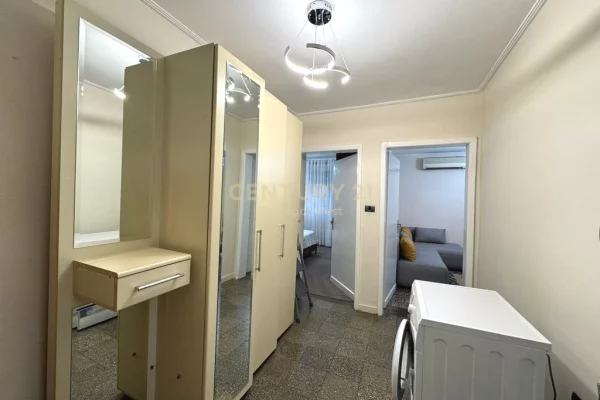 Shtepi me qera Apartament ne Tirane, 1+1, Mobilimi E mobiluar, Pagesa 500  Euro.