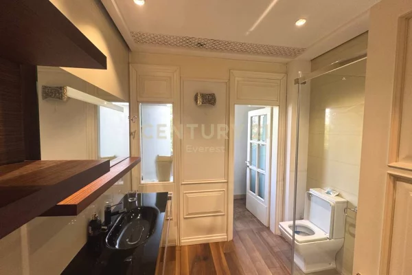 Shtepi me qera Apartament ne Tirane, 1+1, Mobilimi E mobiluar, Pagesa 700  Euro.