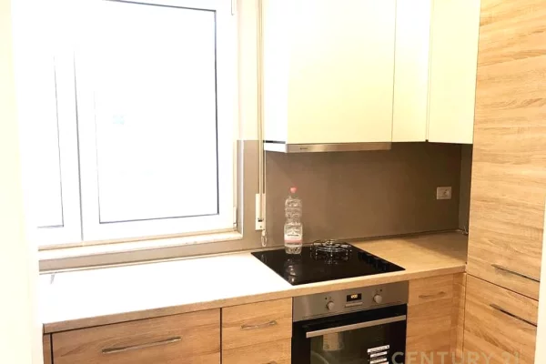 Shtepi me qera Apartament ne Tirane, 2+1, Mobilimi E mobiluar, Pagesa 800  Euro.