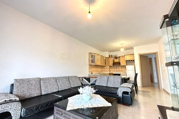 Shtepi me qera 2+1 ne Tirane - 500 Euro