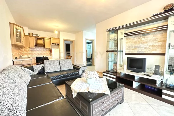 Shtepi me qera Apartament ne Tirane, 2+1, Mobilimi E mobiluar, Pagesa 500  Euro.