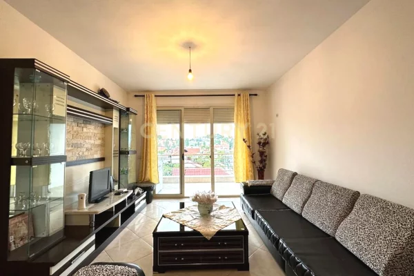 Shtepi me qera Apartament ne Tirane, 2+1, Mobilimi E mobiluar, Pagesa 500  Euro.