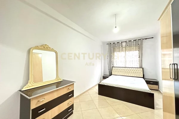 Shtepi me qera Apartament ne Tirane, 2+1, Mobilimi E mobiluar, Pagesa 500  Euro.