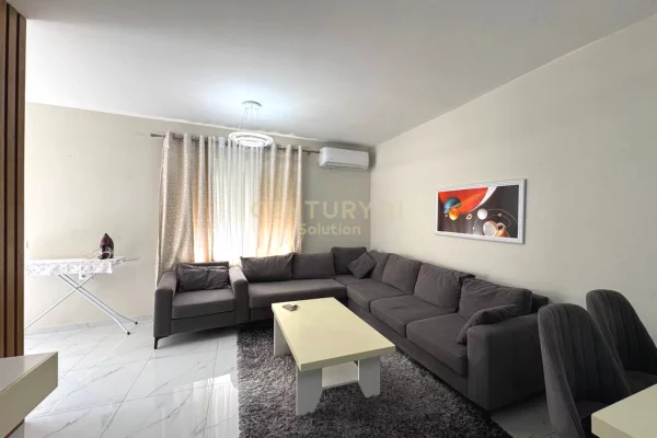 JAPIM ME QIRA APARTAMENT 2+1+ POST PARKIMI PRANE PROKURORISE