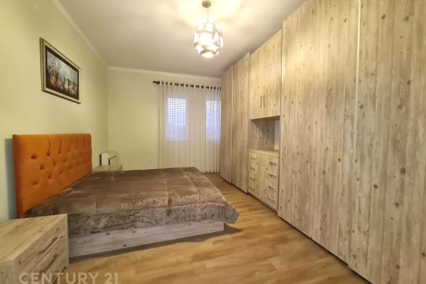 Shtepi me qera Apartament ne Tirane, 2+1, Mobilimi E mobiluar, Pagesa 750  Euro.