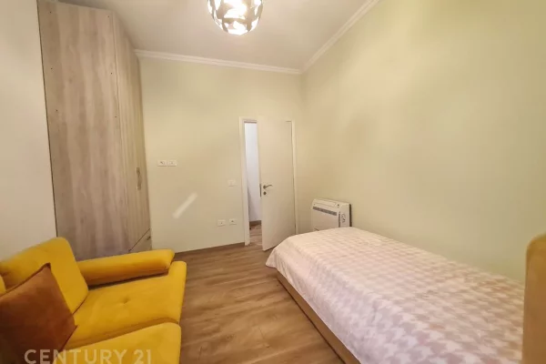 Shtepi me qera Apartament ne Tirane, 2+1, Mobilimi E mobiluar, Pagesa 750  Euro.
