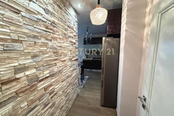 Shtepi me qera Apartament ne Tirane, 2+1, Mobilimi E mobiluar, Pagesa 550  Euro.
